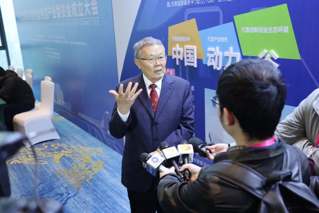 何清华：：走“双循环”蹊径 勇攀制造业天下高地