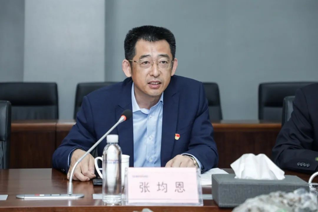 以党建促营业，，，以营业强党建——青岛西海岸公用事业集团考察鸿运国际智能