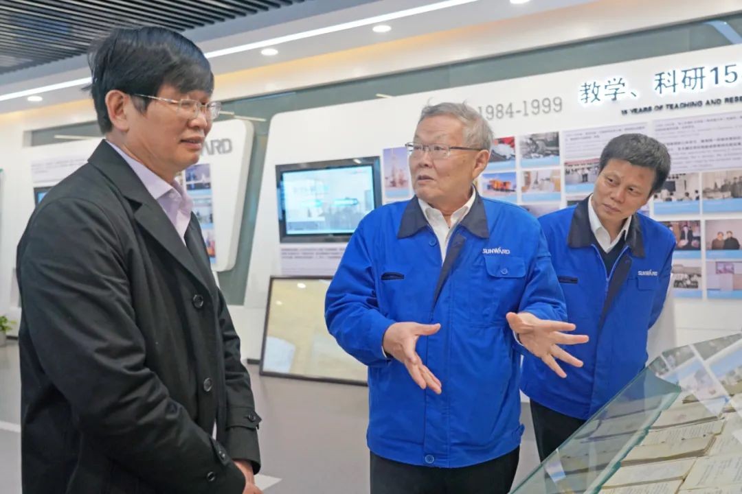 中央候补委员、、、中国工程院院士欧阳晓平到访鸿运国际智能