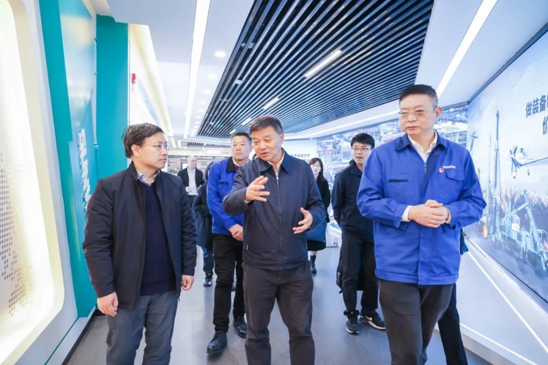 中国人民银行调研组调研鸿运国际智能