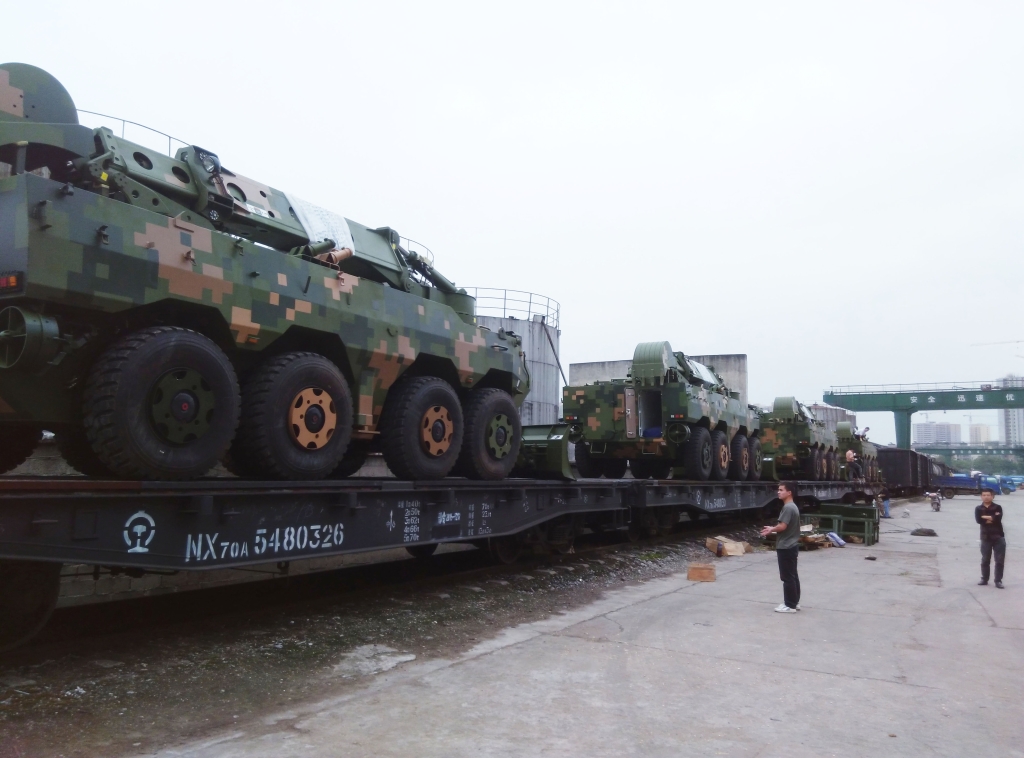 鸿运国际智能SW2105工程车顺遂交付步队