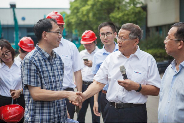 商务部相助司刘民强副司长一行调研鸿运国际智能