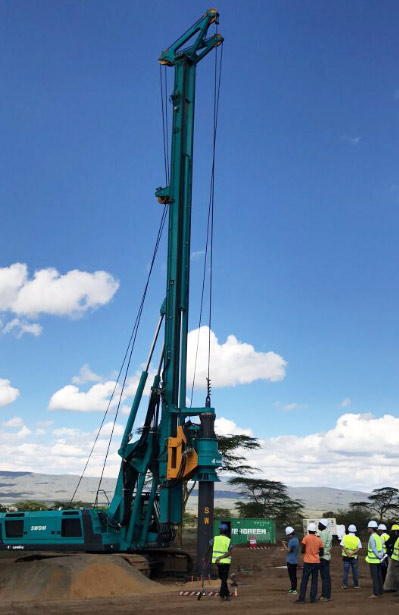 鸿运国际智能入岩神器在东非肯尼亚获赞，人好装备好