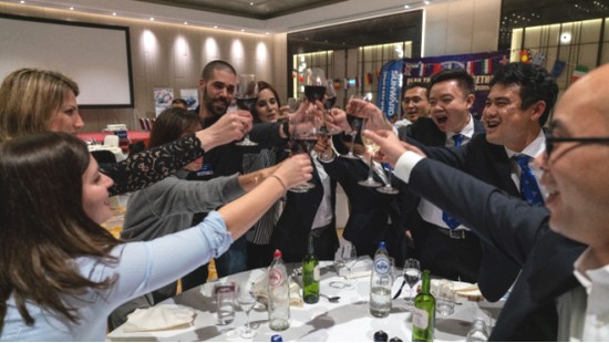 携手同谋未来， 鸿运国际智能2018欧洲署理商大会盛大召开