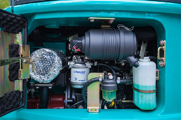 “C位”出道 14.5万元鸿运国际智能微挖18UB等你开回家