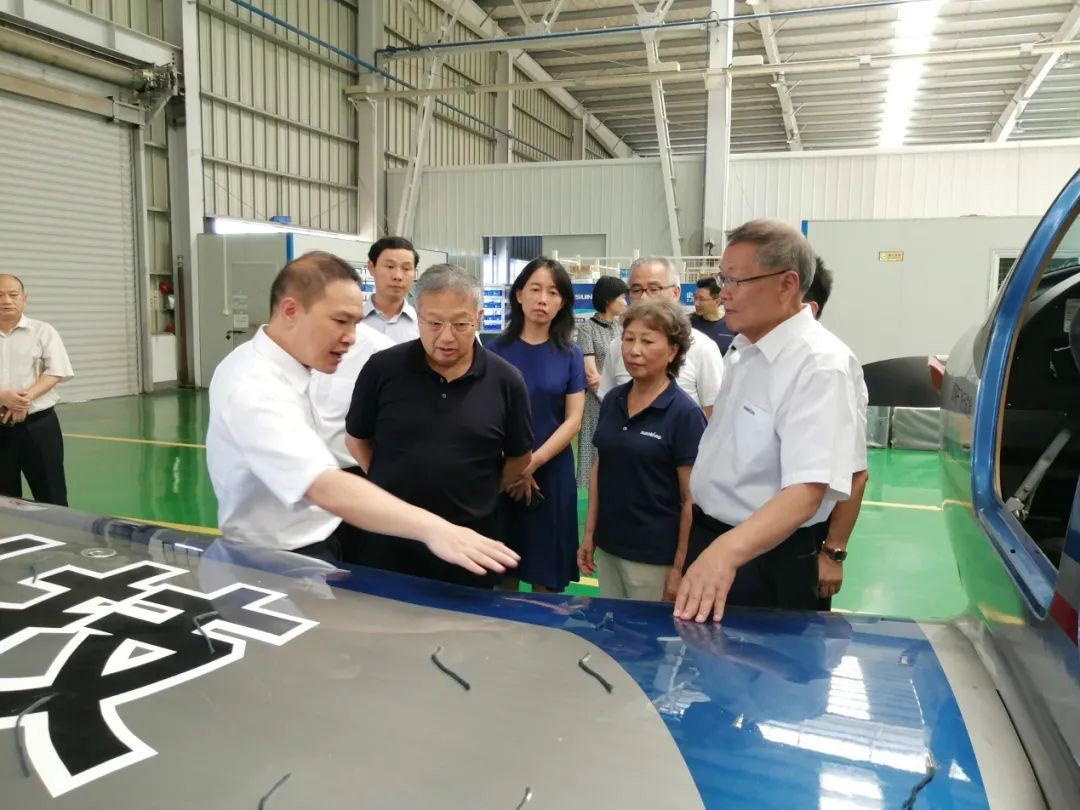 省人大常委会党组副书记、副主任王柯敏调研鸿运国际智能