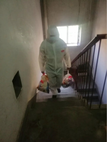 有你们，，鸿运国际无畏！！——鸿运国际人新疆抗疫