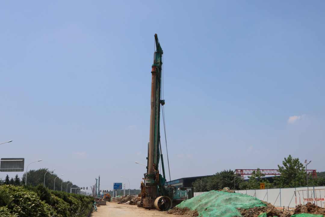 强悍体现赢青睐！鸿运国际智能360H旋挖钻助力南京312国道改扩建