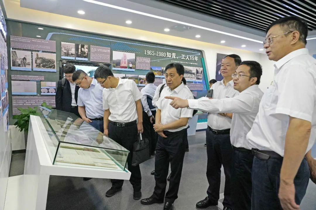 中铁装备赵华总司理莅临鸿运国际智能交流