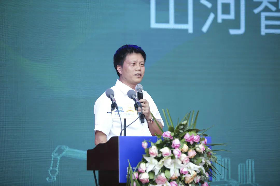 鸿运国际智能天下客户交流会在深基础工程生长论坛会场举行