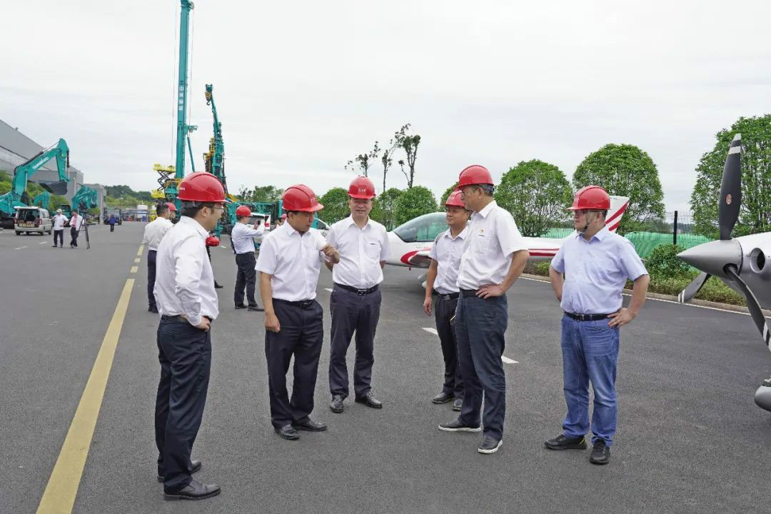 中铁装备赵华总司理莅临鸿运国际智能交流