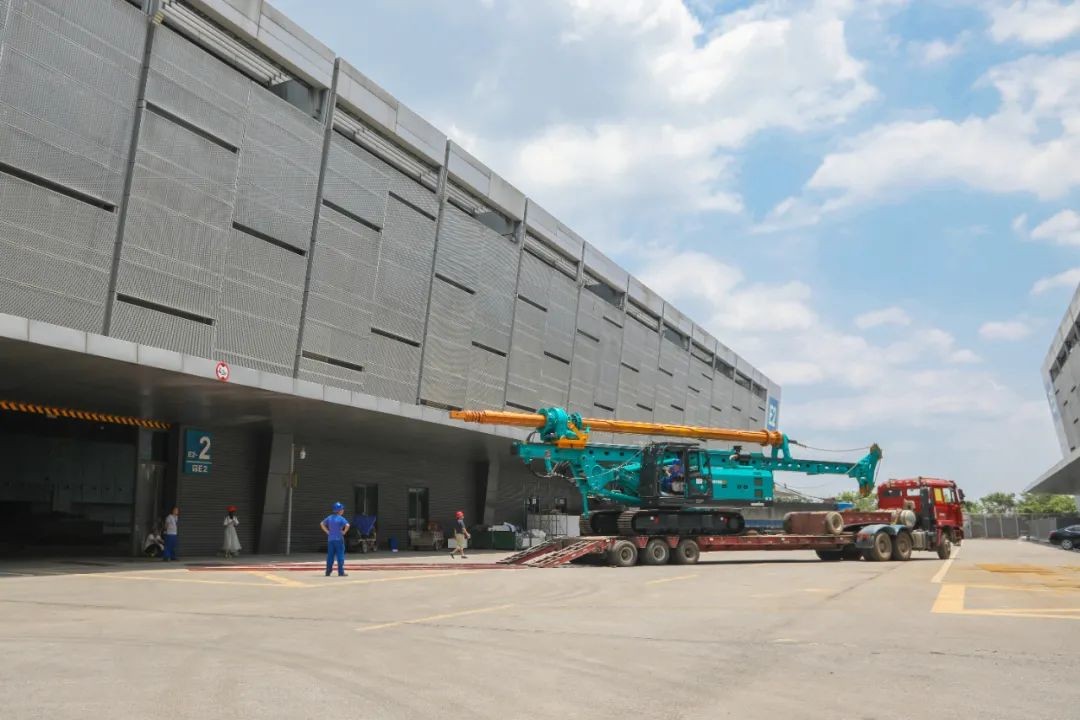 进场布展！2021年长沙国际工程机械展倒计时，鸿运国际智能展区亮点提前剧透