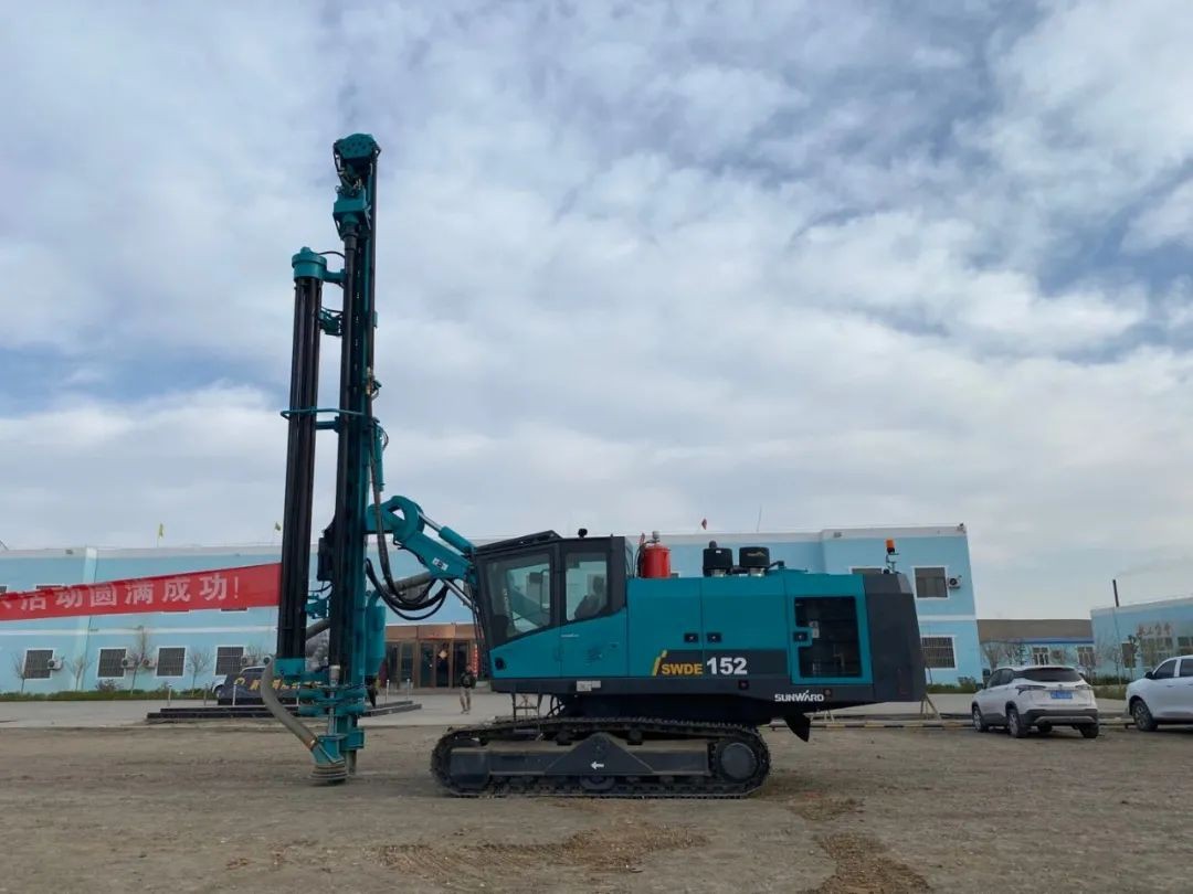 鸿运国际智能举行凿岩智能装备矿山应用效果展示会