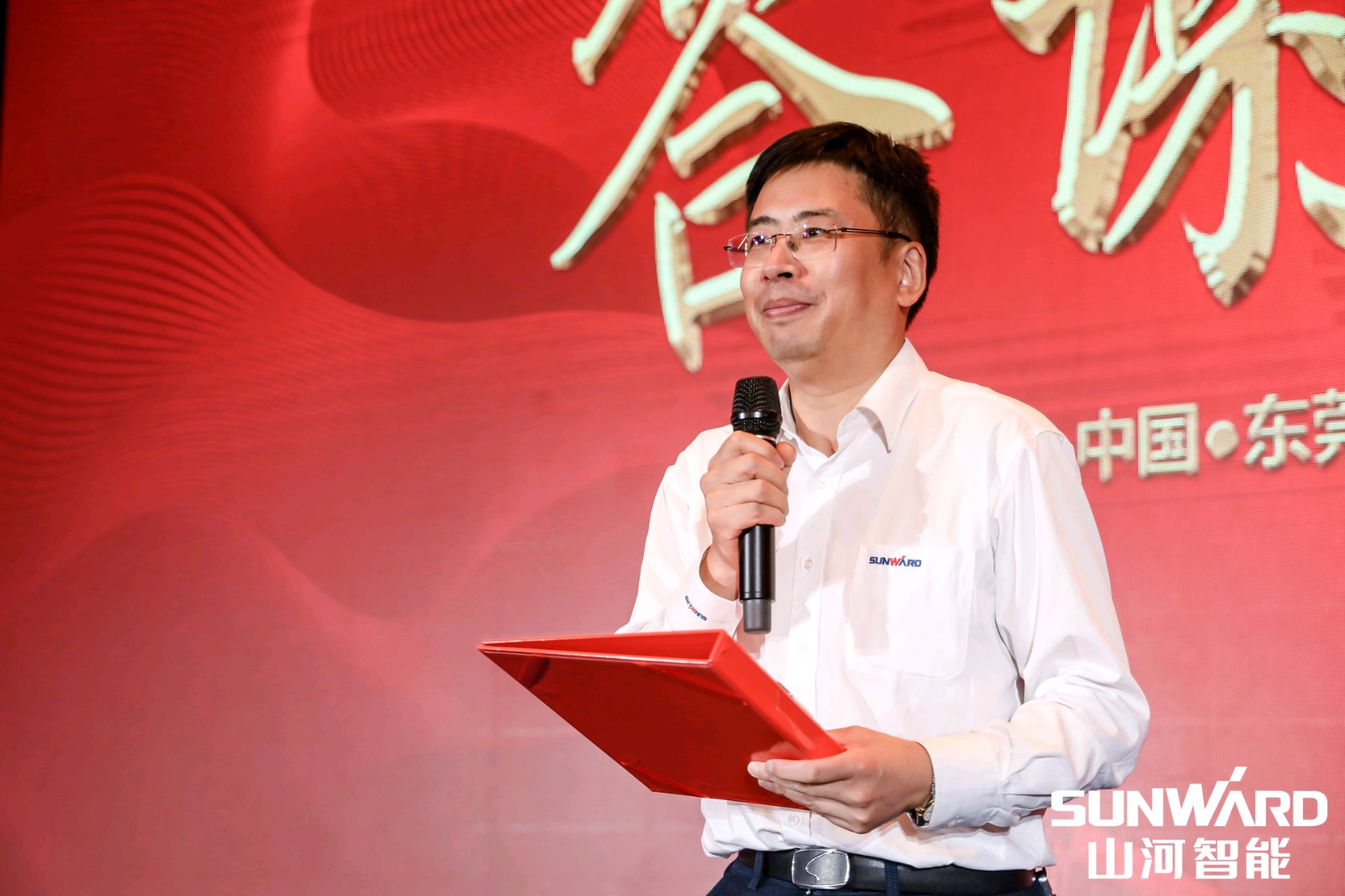 创桩工行业交流会最高纪录！！鸿运国际智能2021年天下客户交流会东莞站圆满举行