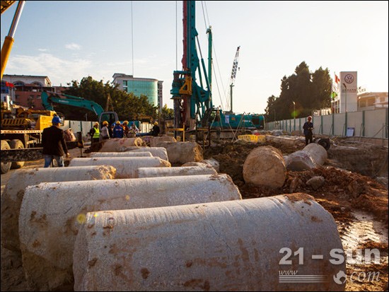 鸿运国际智能旋挖钻何以睥睨群雄 脱销海内外