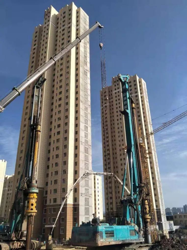 二十八载奋斗，现在他只信任鸿运国际智能