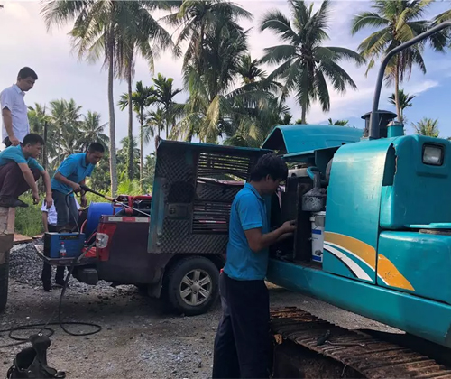 作为村里的创富标杆，，，陈老板的∶院爱将”事实是谁？