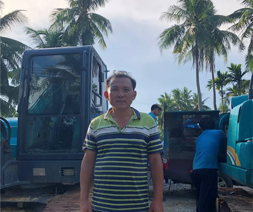 作为村里的创富标杆，，，陈老板的∶院爱将”事实是谁？