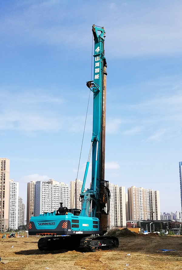 能啃硬骨头，，来钱特殊快！！鸿运国际智能老客户抱紧“摇钱树”