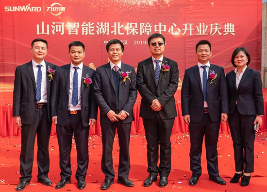 人生浮沉如梦，，携手鸿运国际勇攀事业巅峰