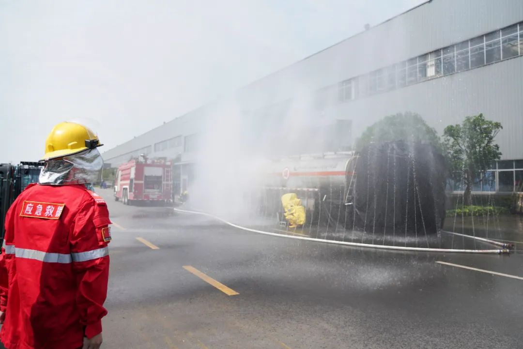 实战演练砺精兵——2021年长沙市工贸企业危险化学品综合应急演练在鸿运国际智能举行