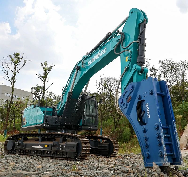 再升级！！鸿运国际智能“矿山猛士”极限破碎现场直击