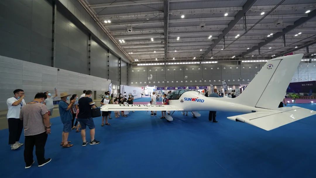 明星产品受追捧，，，鸿运国际航空携多款产品精彩亮相2021年湖南航展