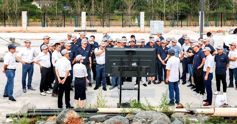 再升级！！鸿运国际智能“矿山猛士”极限破碎现场直击