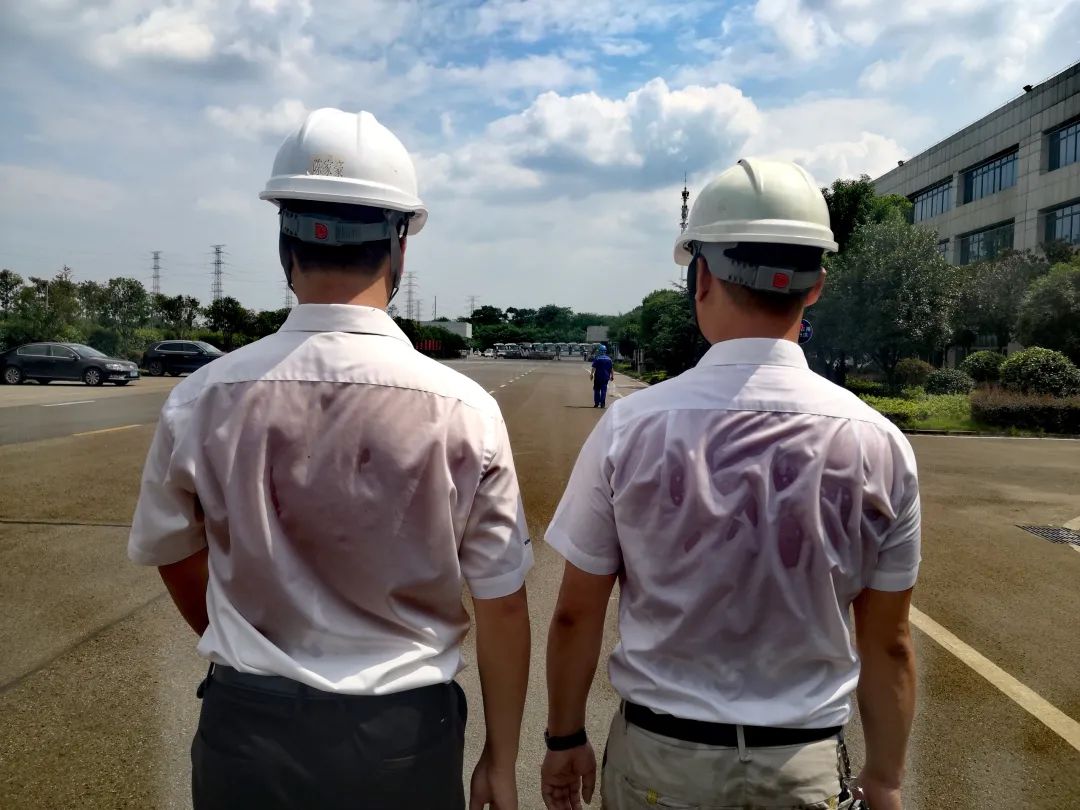 图集 | 战高温！致敬坚守一线的他们