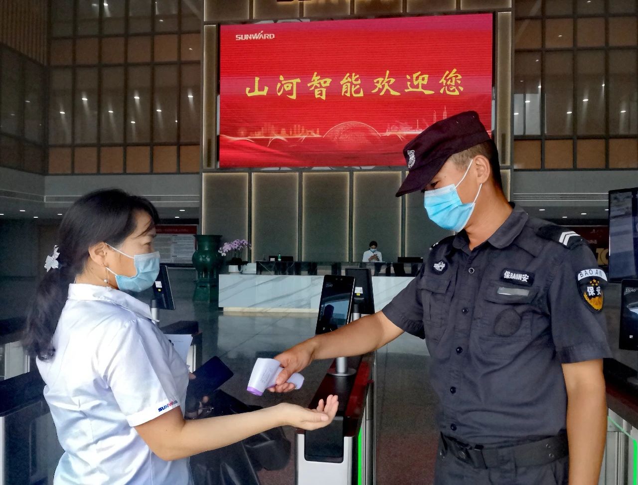 严酷防控！！！鸿运国际智能牢筑防疫“长城”