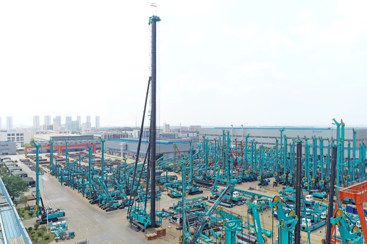 新品来了！看鸿运国际智能超等桩架怎样⊙∪”操胜券