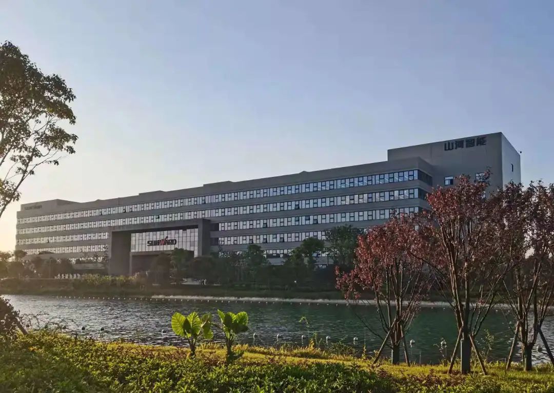 鸿运国际智能宣布2021年半年报——焦点营业营收稳健增添，研发立异多点着花