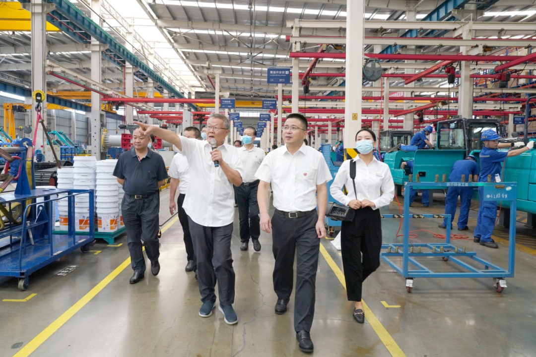 长沙市委常委、、市纪委书记胡卫兵考察调研鸿运国际智能