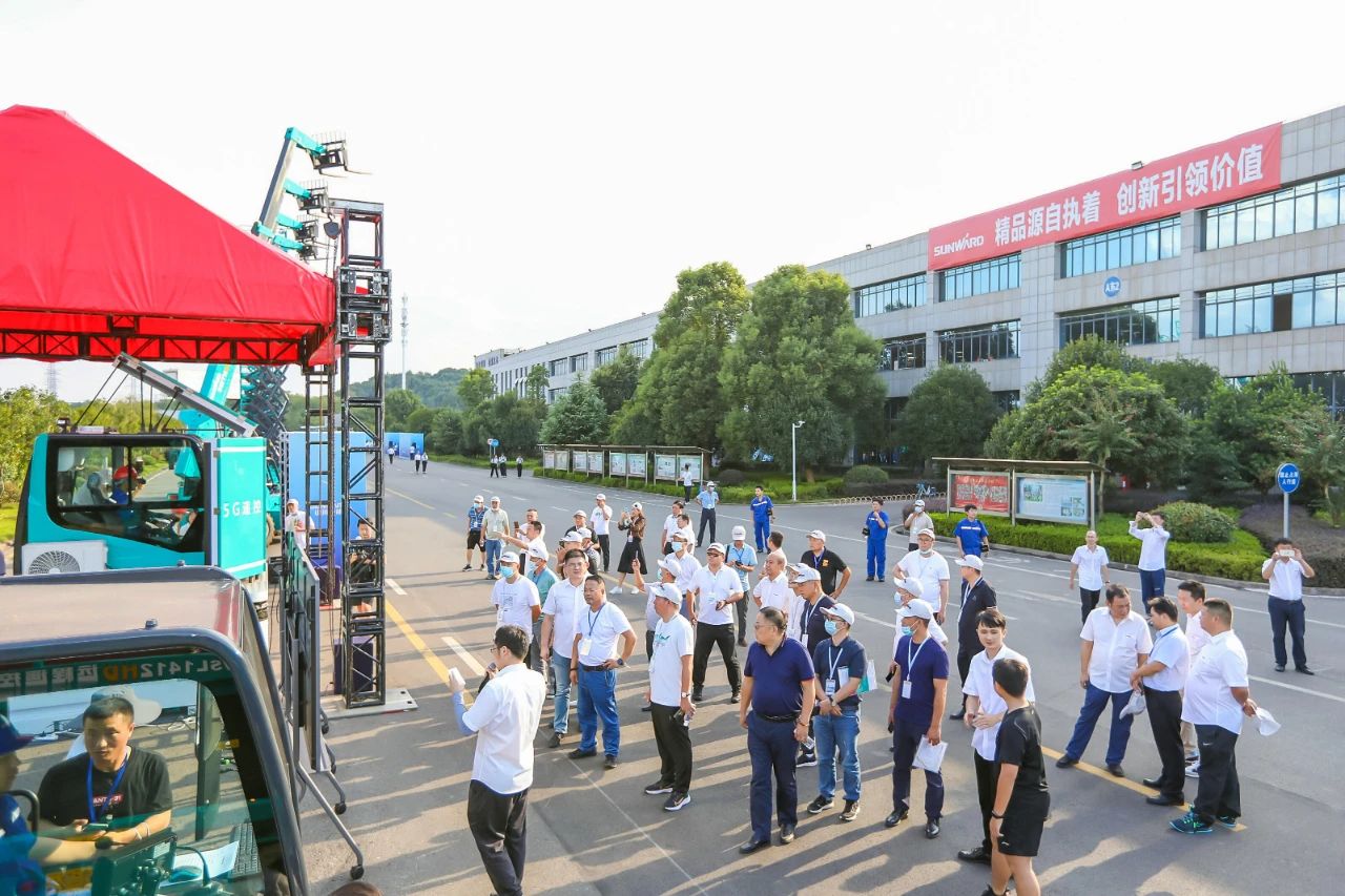 远程？？+仿真培训！！！全球首创5G？？胤抡媾嘌抵腔燮教ň柿料