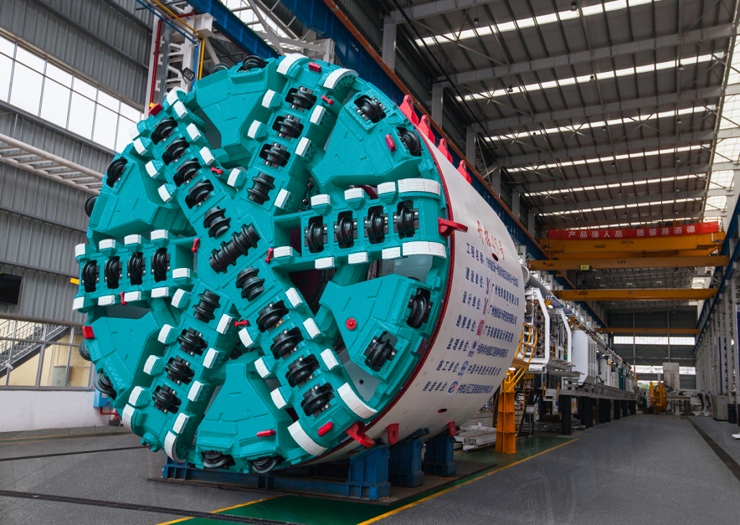 鸿运国际智能何清华：：：勉力为粤港澳大湾区地下空间建设作出孝顺