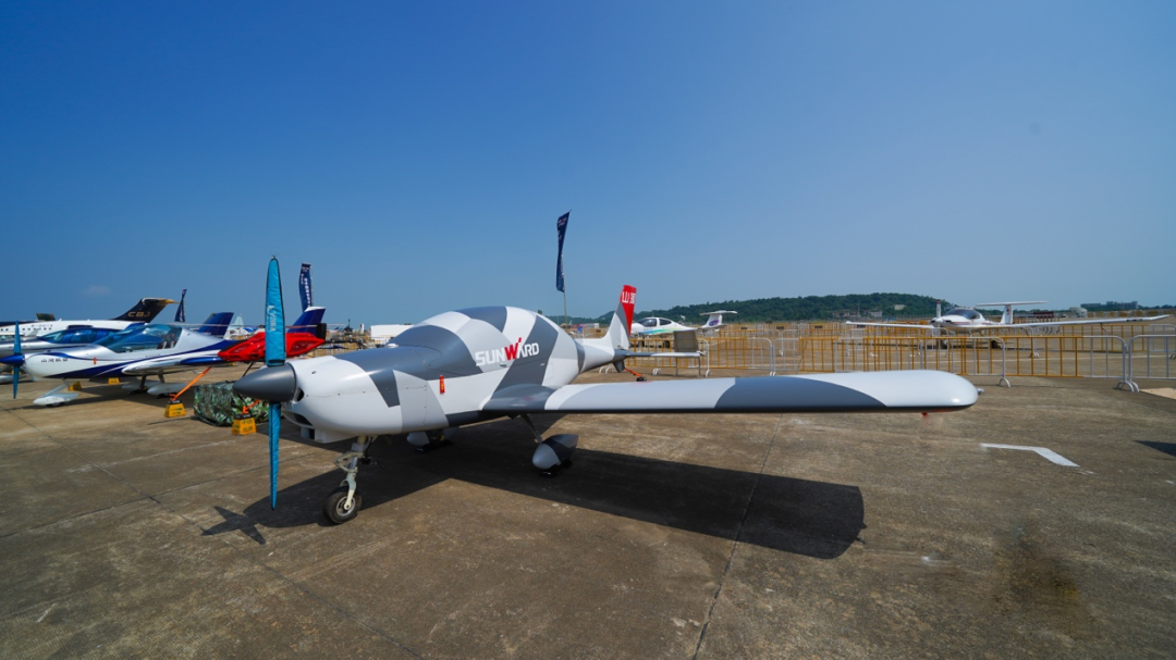 新机、、航行演出…2021中国航展鸿运国际航空秀给你看