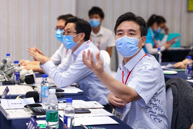 点赞！鸿运国际智能液压混淆动力挖掘机项目荣获这个优异项目奖→