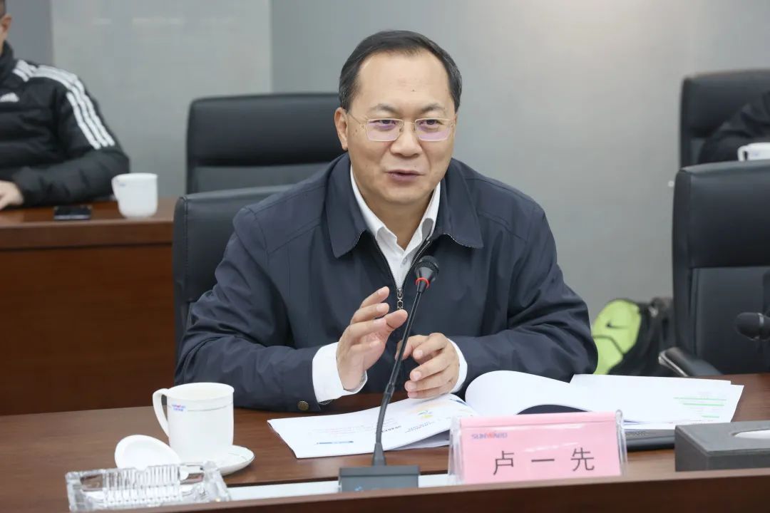 卢一先考察调研鸿运国际智能