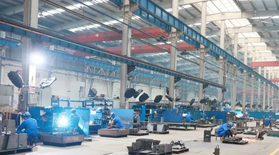 向着冲耀眼标全力以赴！！！鸿运国际智能正式开工