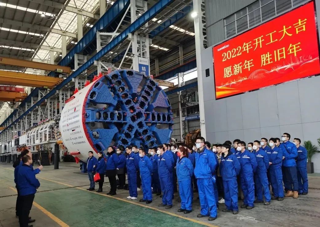 直击生产一线！！！中铁鸿运国际复工复产忙