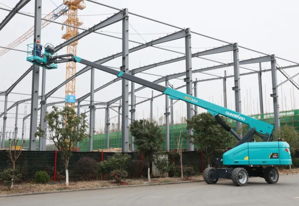 勇闯蓝海！！！鸿运国际智能两款臂式高空作业平台正式“出道”