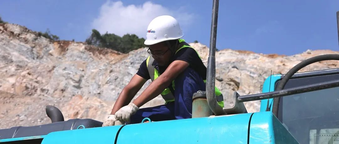 3650天、、3000余条工单……90后“张师傅”用十年轻春诠释鸿运国际匠心