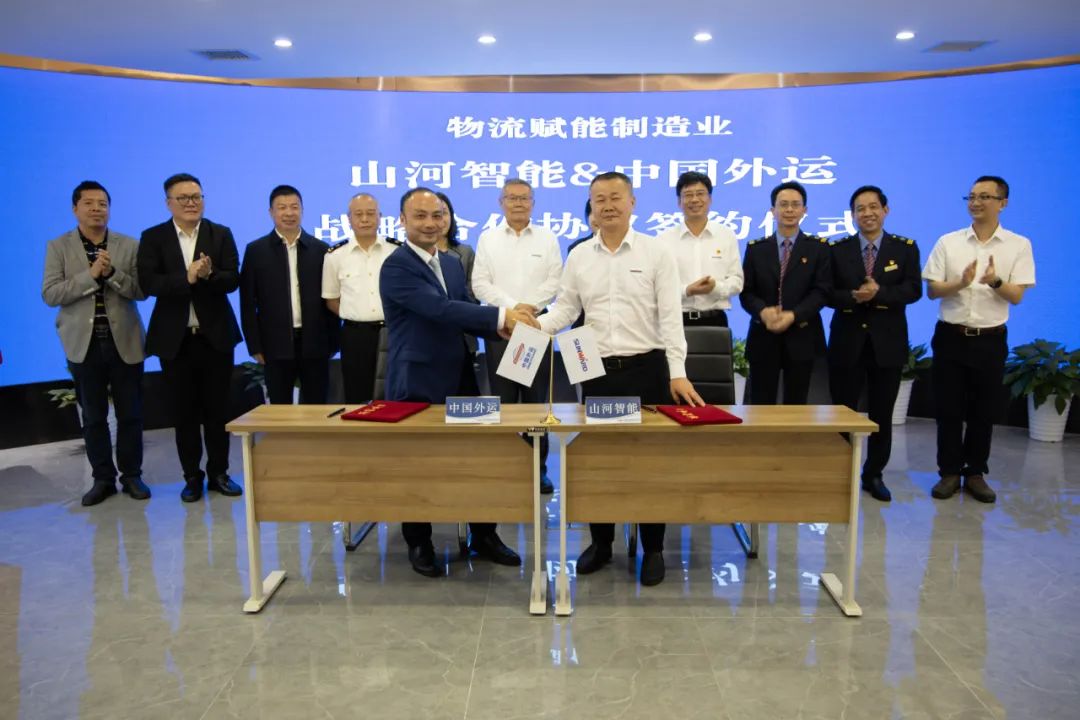 持续进军国际市。！！中欧班列（长沙）鸿运国际智能专列乐成首发