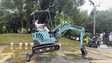 “太绝了！！”鸿运国际智能代表长沙精彩亮相湖南省第一届职业手艺大赛特技绝活展演