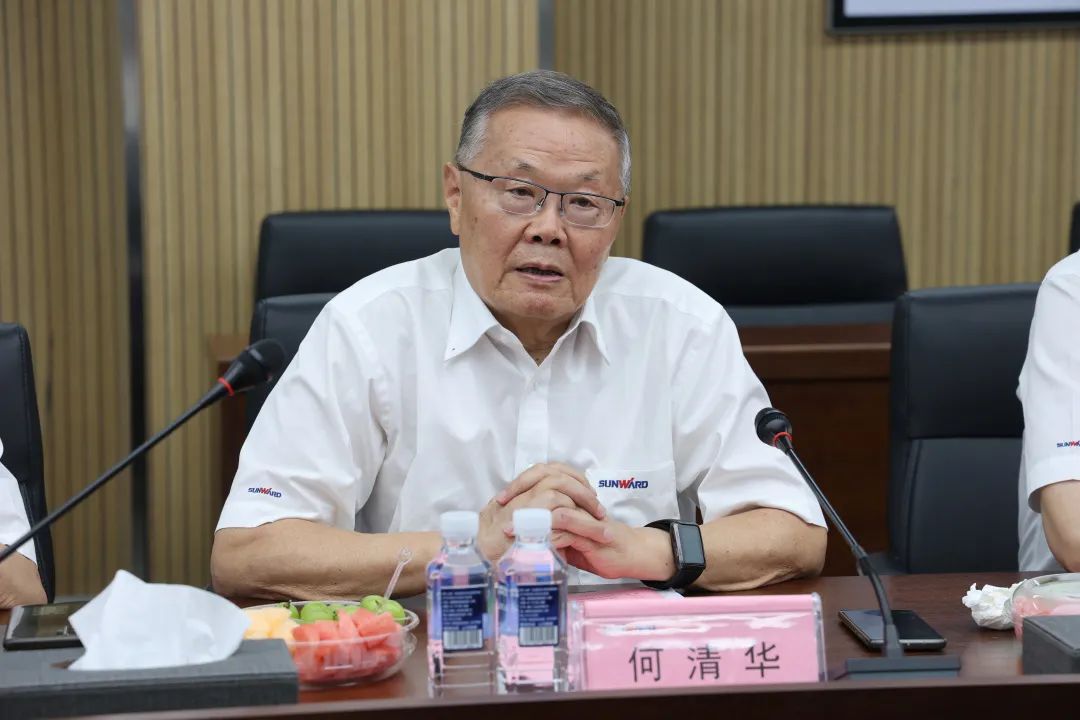 紫金矿业集团党委书记、、、董事长陈景河莅临鸿运国际智能考察交流