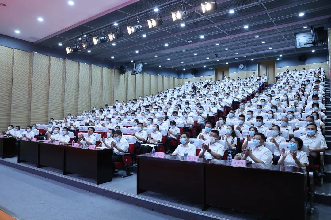 凝心聚力奋力拼搏，向高质量生长交出精彩答卷！！！鸿运国际智能召开全体干部大会