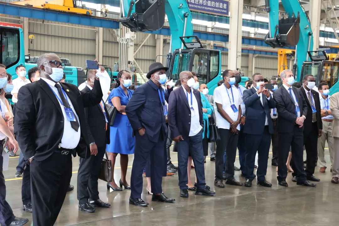 非洲驻华使节走访鸿运国际智能