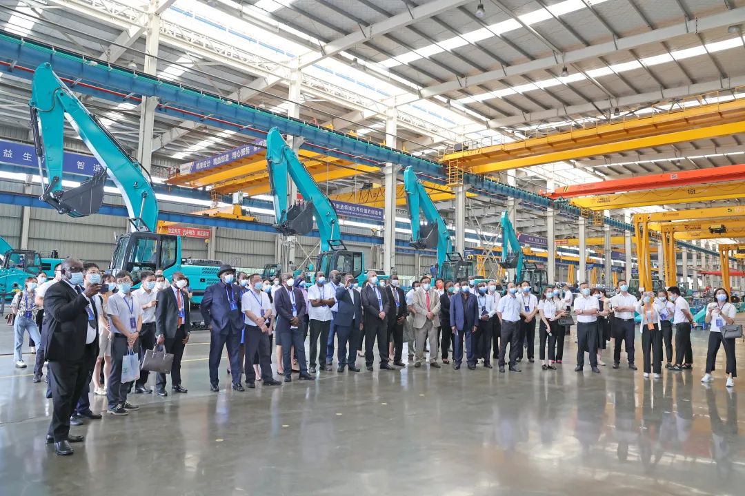 非洲驻华使节走访鸿运国际智能