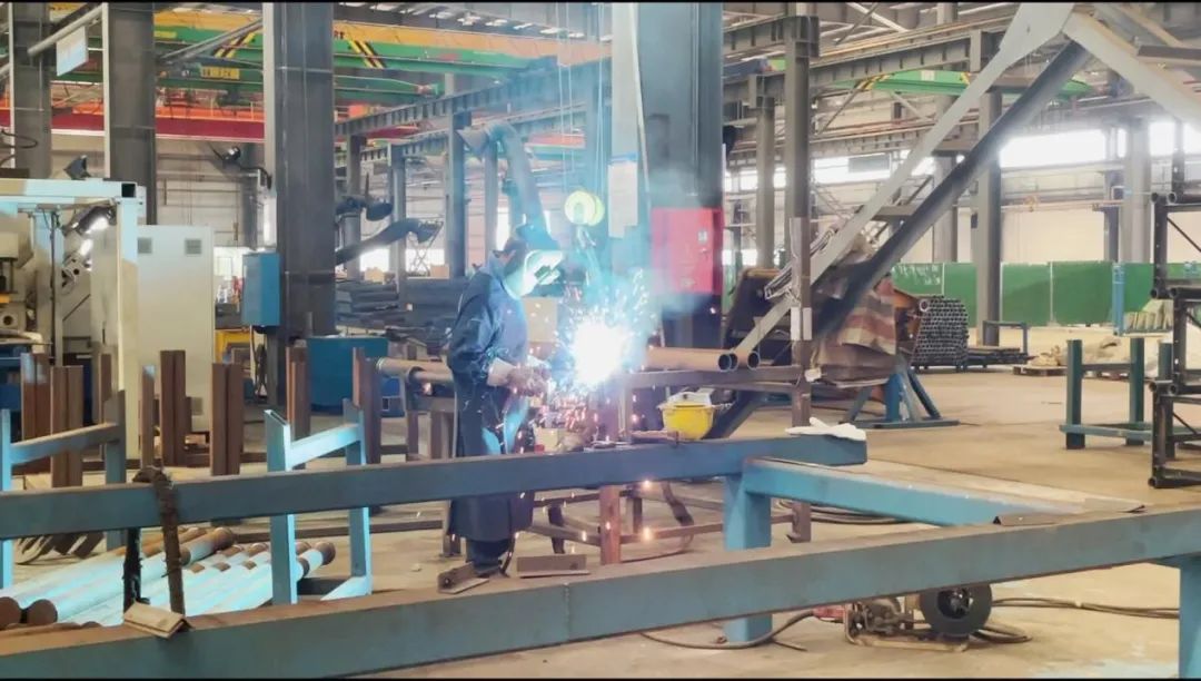 图集 | 战高温，迎“烤”验！！！鸿运国际人在行动