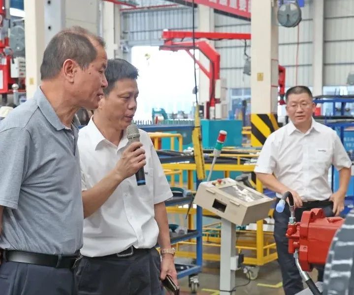 农业农村部农业机械化治理司调研鸿运国际智能